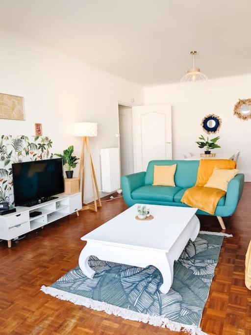 포 Cosy Mirabelle 2Ch - Parc Expo - Balcon & Parking 아파트 외부 사진